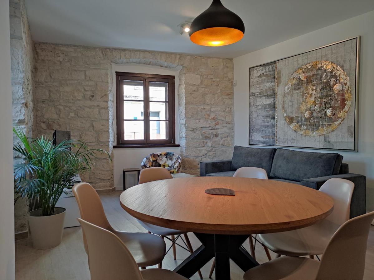 Apartvilla Castropola Dış mekan fotoğraf
