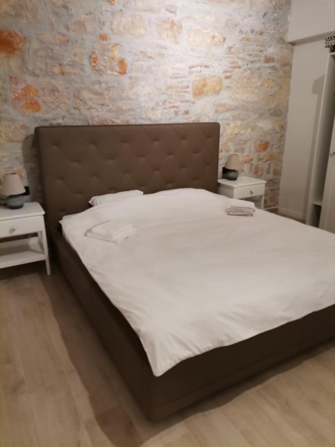 Apartvilla Castropola Dış mekan fotoğraf