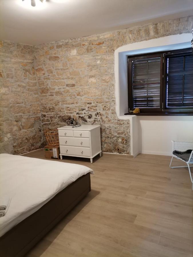 Apartvilla Castropola Dış mekan fotoğraf